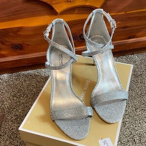 Michael Kors Ava Mid Sandal Glittering Mesh Silver Heels 5.5